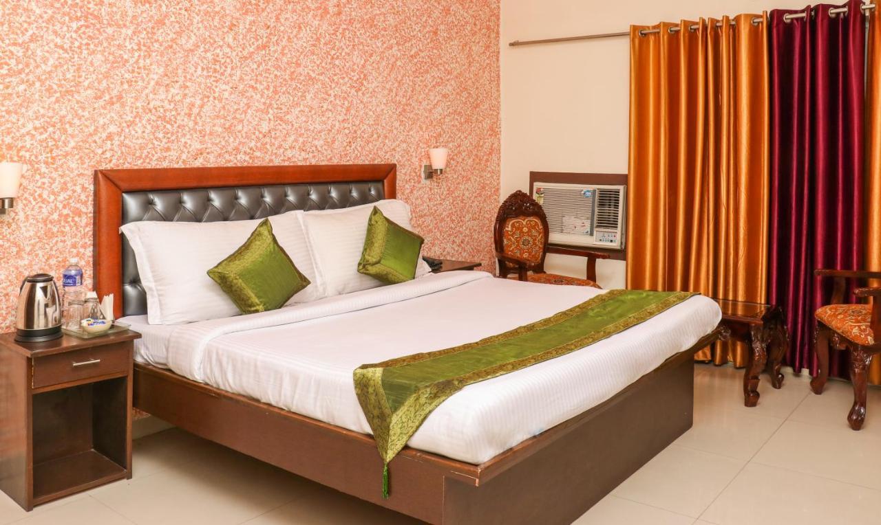 The Baghban Hotel & Resort, Baddi Exterior photo